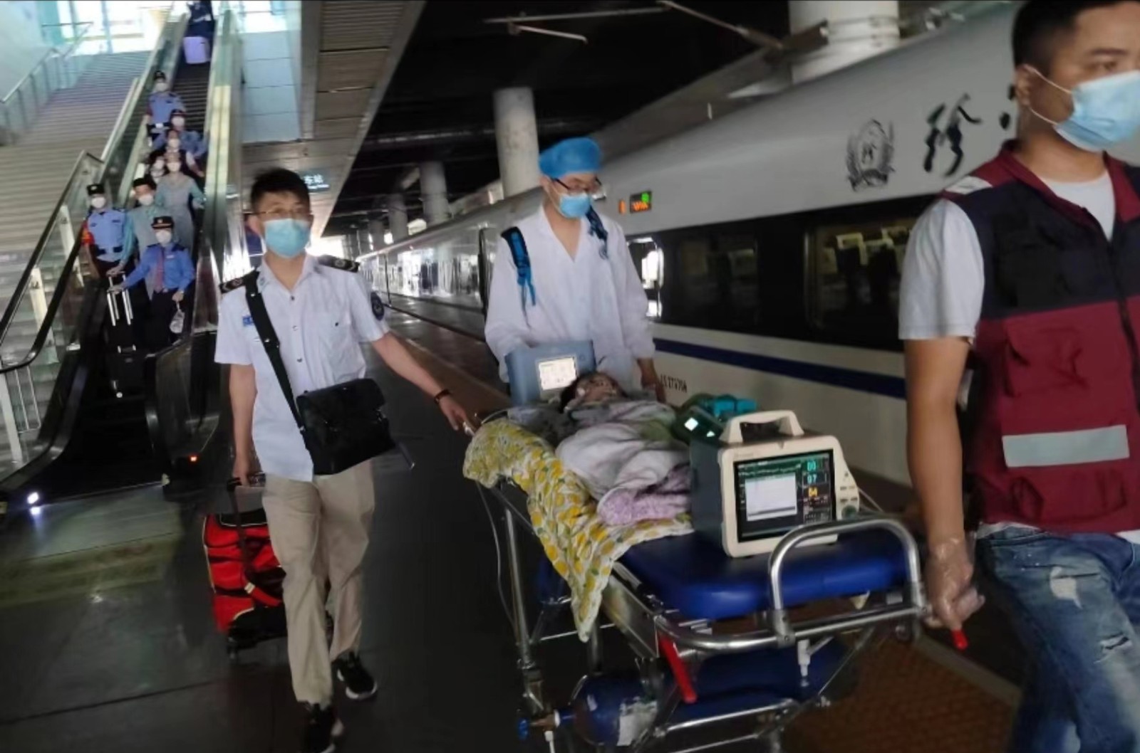 潍坊高铁转运公司